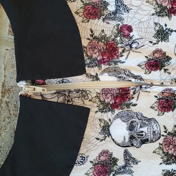 Hell Bunny Skeleton & Flower Skull Dress 4613 Size XS - Picture 8 of 13